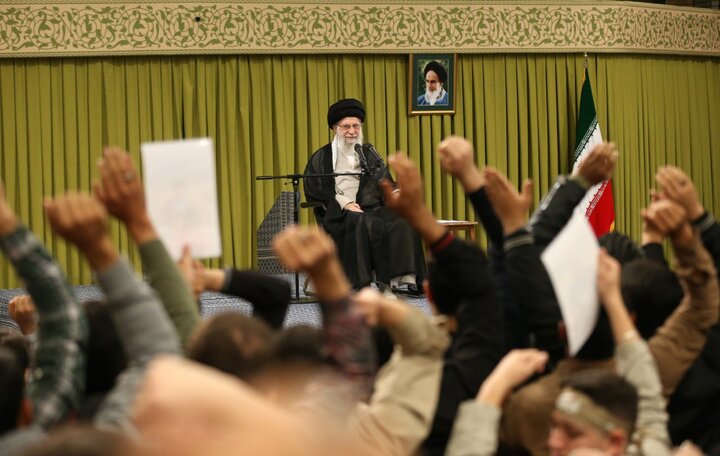 رهبر انقلاب: آمریکا و اسرائیل قطعاً پاسخ دندانشکنی خواهند گرفت