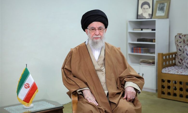رهبر انقلاب: سال ۱۴۰۴ سال سرمایهگذاری برای تولید خواهد بود