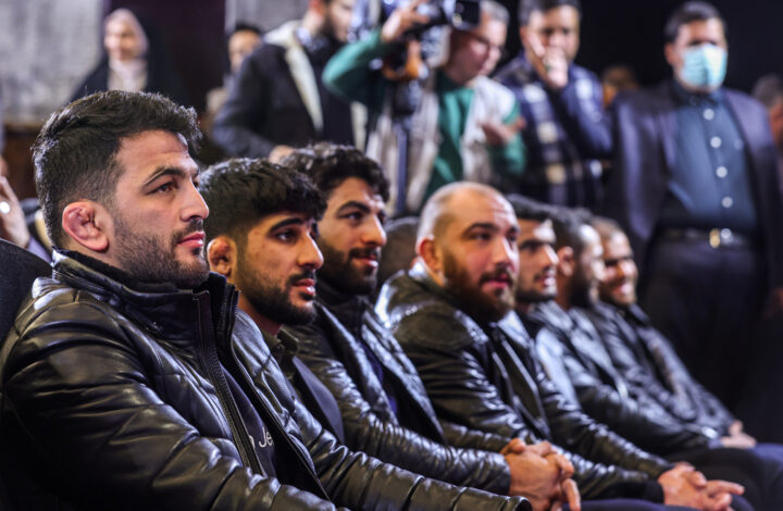 پرچمداری کشتی در پاریس؛ گوش شکستهها آبروداری کردند