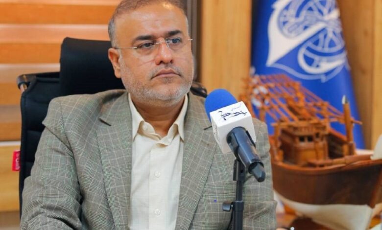 به گزارش پارسیان، حمیدرضا محمدحسینی تختی با بیان این مطلب اظهار داشت: بر اساس هشدارهای هواشناسی و با توجه به نامساعد بودن شرایط جوی، تردد همه شناورهای مسافری در مسیر بندرعباس به جزیره هرمز تا اطلاع ثانوی لغو شده است.