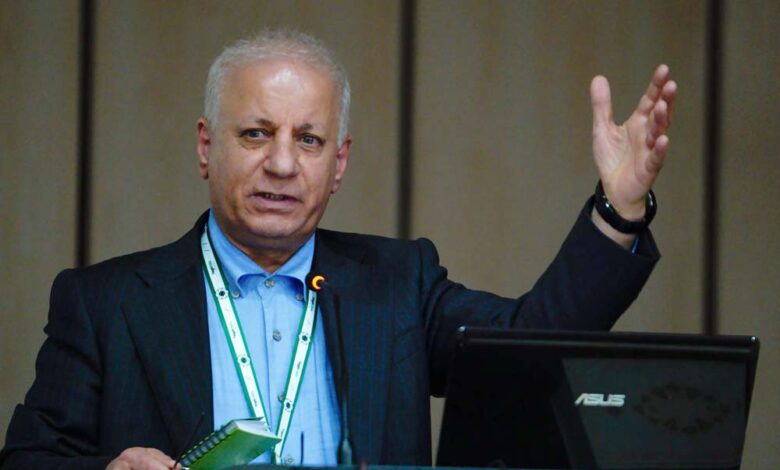 به گزارش پارسیان، مدیرعامل شرکت مهندسی و خدمات دریایی نگین سبز خاورمیانه با بیان این مطلب در دومین روز برگزاری نخستین همایش سالانه راهنمایان کشتی گفت: در دو روز برگزاری همایش تعداد ۱۲ مقاله ارائه شد که از سطح خوبی برخوردار بودند و موضوعات گوناگون و قابل بحثی را در این همایش به اشتراک گذاشتند.