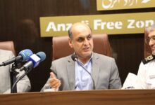Photo of استاندار گیلان در مراسم رونمایی از خودروهای پلاک موقت منطقه آزاد انزلی: افزایش تردد خودرو پلاك منطقه باعث كاهش مصرف سوخت، آلودگی هوا، و افزایش ایمنی جاده‌های استان می‌شود