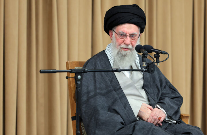 رهبر معظم انقلاب: شهادت پاداش مجاهدت است