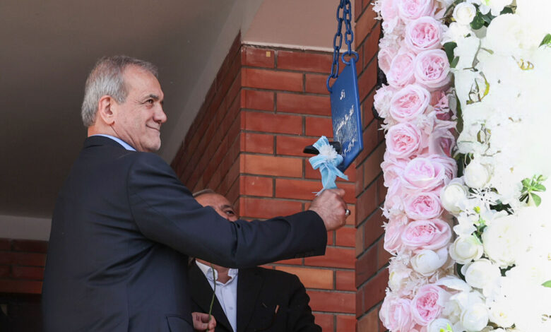 رئیسجمهور زنگ آغاز سال تحصیلی جدید را به صدا درآورد