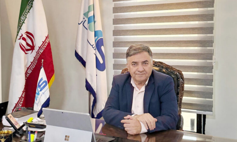 به گزارش پارسیان: مهدی قیصریان در خصوص معرفی شرکت نوساز محاسب صفاهان اظهار کرد: این شرکت از سال ۱۳۸۰ با هدف طراحی و پیاده‌سازی اتوماسیون‌های تخصصی مدیریت شهری تأسیس شد و در مدت زمان بالغ بر دو دهه فعالیت خود موفق شده است تا خدمات متنوعی را با بالاترین کیفیت به شهرداری‌های سراسر کشور ارائه دهد.