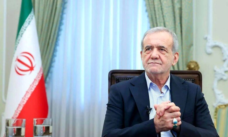 قدردانی رئیس جمهور از رهبر معظم انقلاب