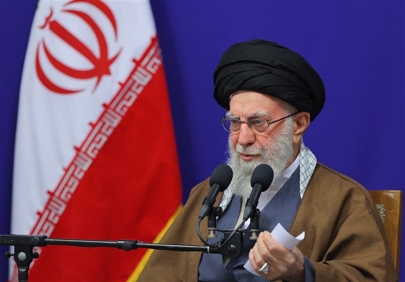 امام خامنه‌ای: حوزه علمیه مشهد مدیون آیت‌الله میلانی است