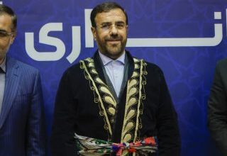 Photo of حمایت تمامقد استاندار فارس از معاون سیاسی، امنیتی و اجتماعی خود