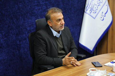 به گزارش پارسیان به نقل از ستاد خبری چهارمین جشنواره بین‌المللی چندرسانه‌ای میراث‌فرهنگی، محمد جوروند مدیرکل میراث‌فرهنگی، گردشگری و صنایع‌دستی استان خوزستان و رئیس کمیته استانی چهارمین جشنواره بین‌المللی چندرسانه‌ای میراث‌فرهنگی در نشست هماهنگی داخلی این جشنواره که امروز ۲۵ آذرماه ۱۴۰۴ در محل اداره‌کل میراث‌فرهنگی استان برگزار شد، اظهار کرد: پس از انتشار فراخوان این دوره از جشنواره و یک بار تمدید مهلت ارسال آثار تا دهم آذرماه، در مجموع ۵۷۵ اثر از سوی شرکت‌کنندگان به دبیرخانه بخش «جایزه ویژه خوزستان» جشنواره رسیده است.