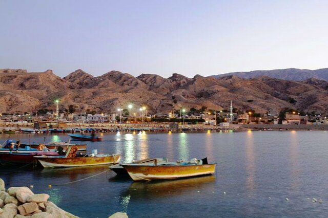 سیراف با پیشینه‌ای درخشان از دوره ساسانی، نقش کلیدی در پیوند ایران با اقیانوس هند و شبکه تجارت جهانی داشته و امروز نیز به‌عنوان نماد شکوه تجارت دریایی ایرانیان، شایستگی ثبت در فهرست میراث جهانی را داراست.