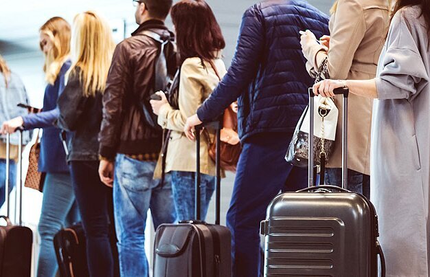 گزارش جدید سازمان جهانی گردشگری درباره وضعیت این صنعت در سال ۲۰۲۵، نشان‌دهندۀ بازگشت صنعت گردشگری جهانی به روند رشد پیش از همه‌گیری کرونا و نزدیک شدن به میانگین رشد سالانه ۵ درصدی دوره ۲۰۰۹ تا ۲۰۱۹ است.