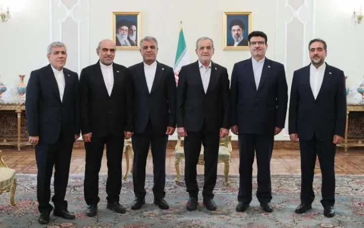 پزشکیان در آیین بدرقه ۵ سفیر جدید ایران: منافع هیچ کشوری با زیاده‌خواهی تأمین نمی‌شود