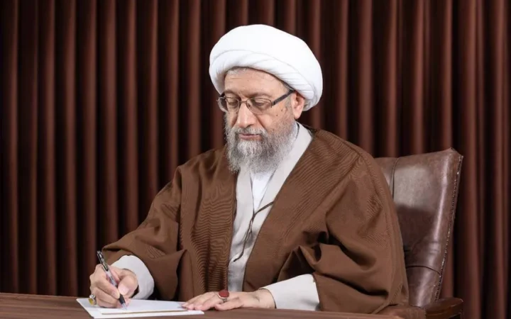 آیت‌الله آملی لاریجانی: دشمن دوباره در دام همان محاسبه غلط افتاد