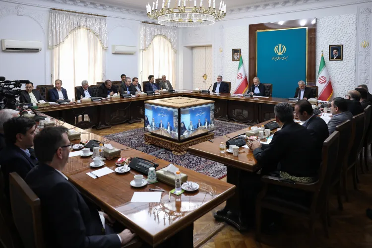 دکتر پزشکیان: توسعه روابط فرهنگی، گردشگری و تجاری با همسایگان ضرورت دارد