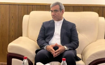 ظرفیت منطقه آزاد سرخس برای تولید خودروهای هیبریدی چینی بررسی شد
