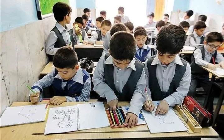 برخورد بامراکز آموزشی غیرمجاز/ آموزش حضوری اولویت اصلی آموزش و پرورش است