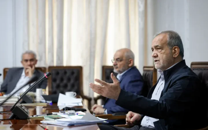 رئیس جمهور: حمایت از معیشت مردم همچنان در صدر اولویت های دولت است