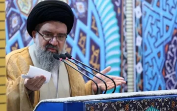 آیت الله خاتمی: ایران خار چشم و استخوان در گلوی آمریکا استز