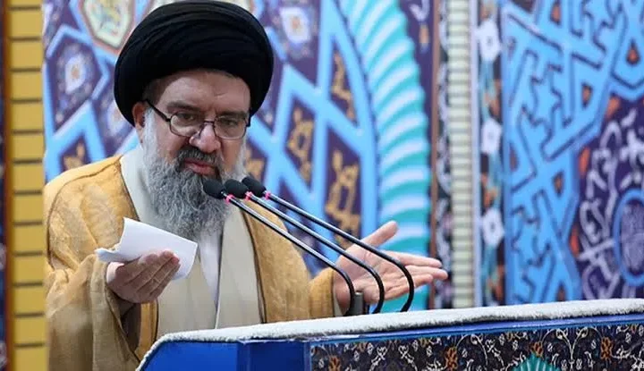 آیت الله خاتمی: ایران خار چشم و استخوان در گلوی آمریکا استز