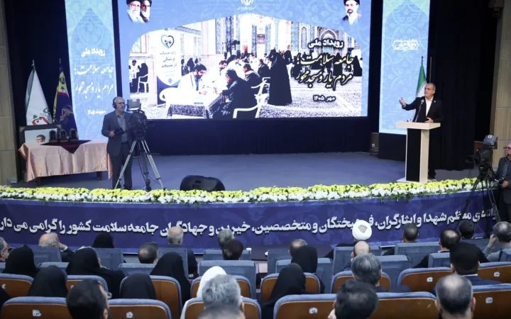 مسئولیت ما در برابر مشکلات مردم، مسئولیتی دینی، اجتماعی و انسانی است
