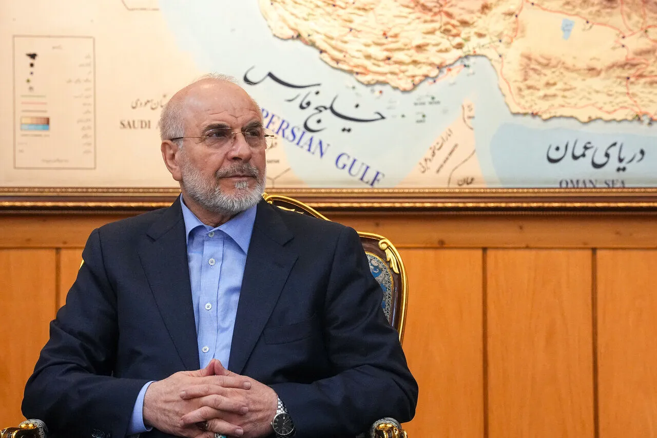 واکنش قالیباف به اقدام دیپلمات اماراتی: روباه، کاندیدای نگهبانی از مرغ‌ها می‌شود