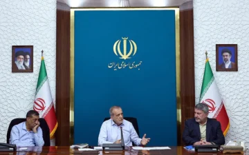 رئیس‌جمهور: امروز از واردات بنزین بی‌نیاز شده‌ایم